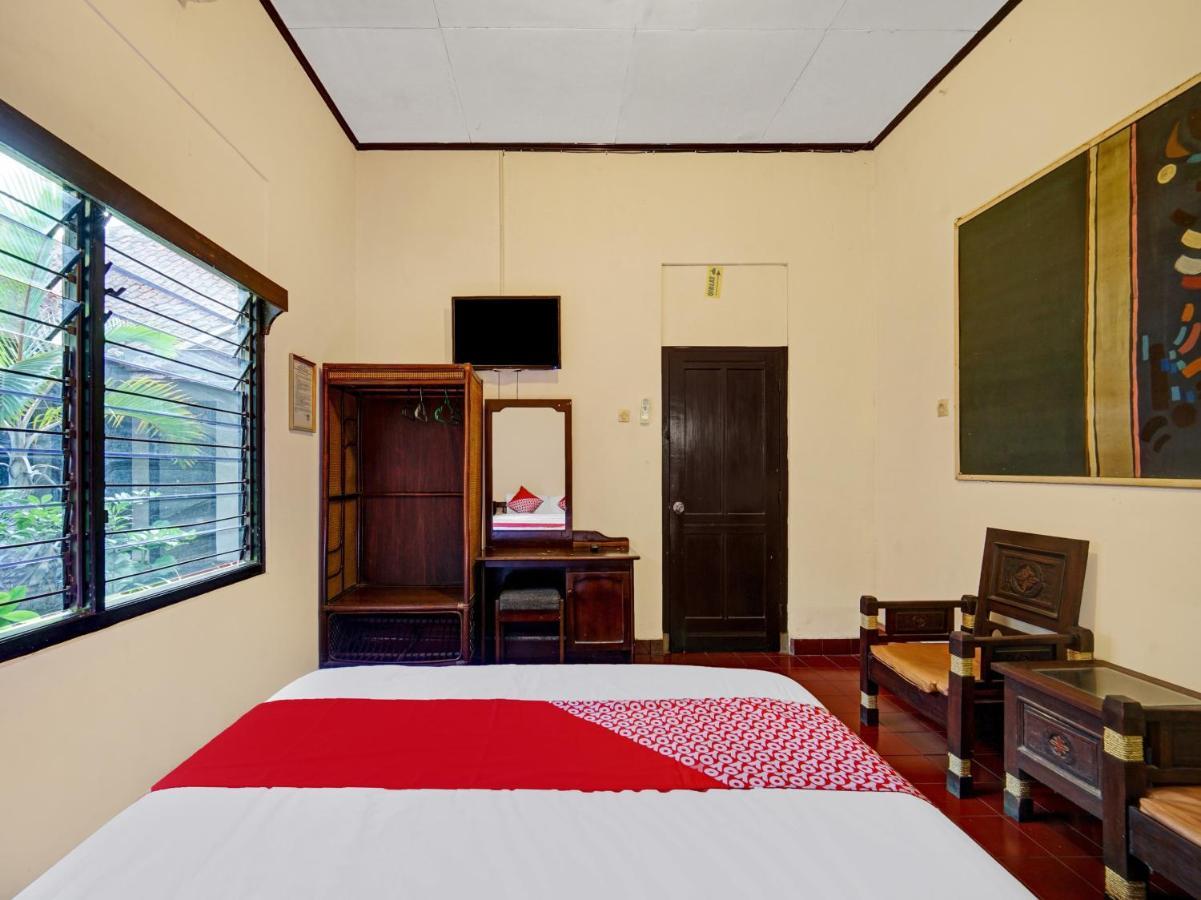 Oyo 90676 Oryza Hotel Yogyakarta Exterior foto