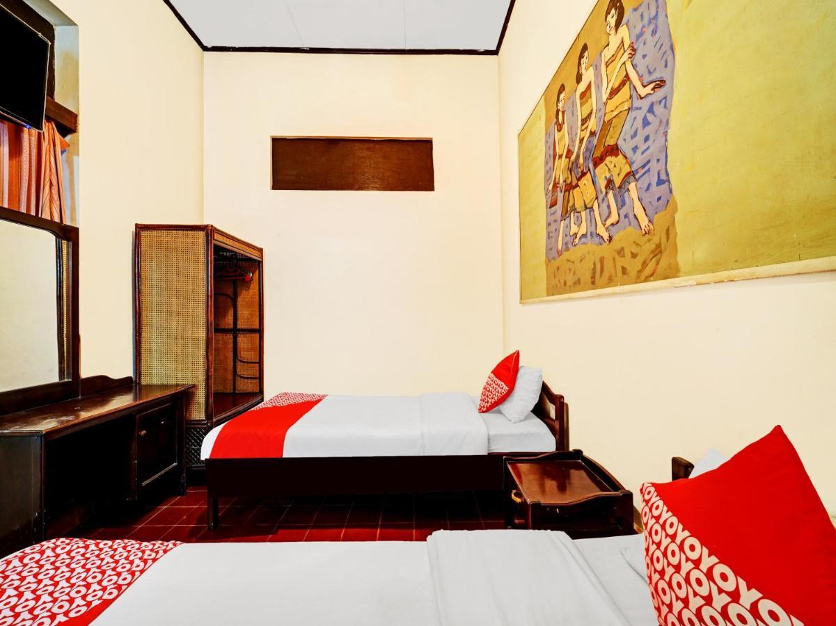 Oyo 90676 Oryza Hotel Yogyakarta Exterior foto