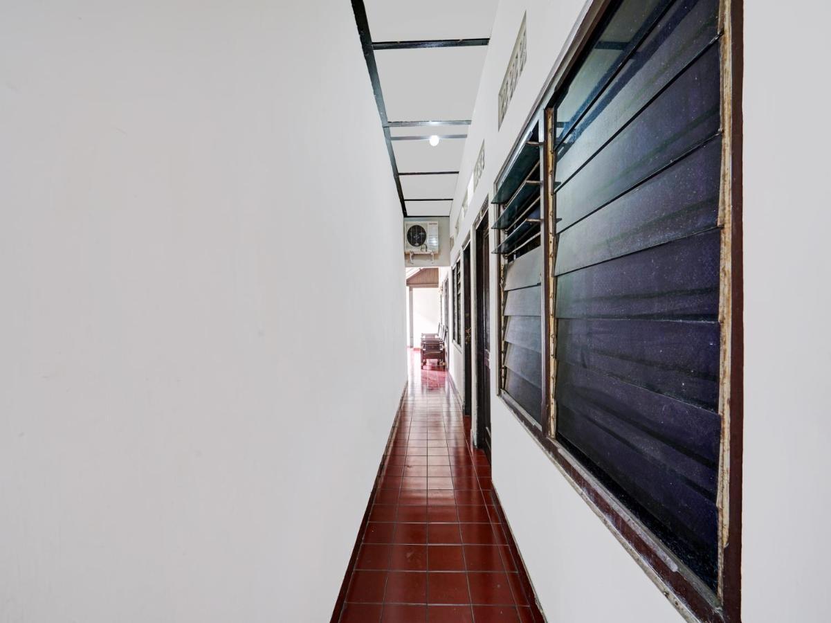 Oyo 90676 Oryza Hotel Yogyakarta Exterior foto