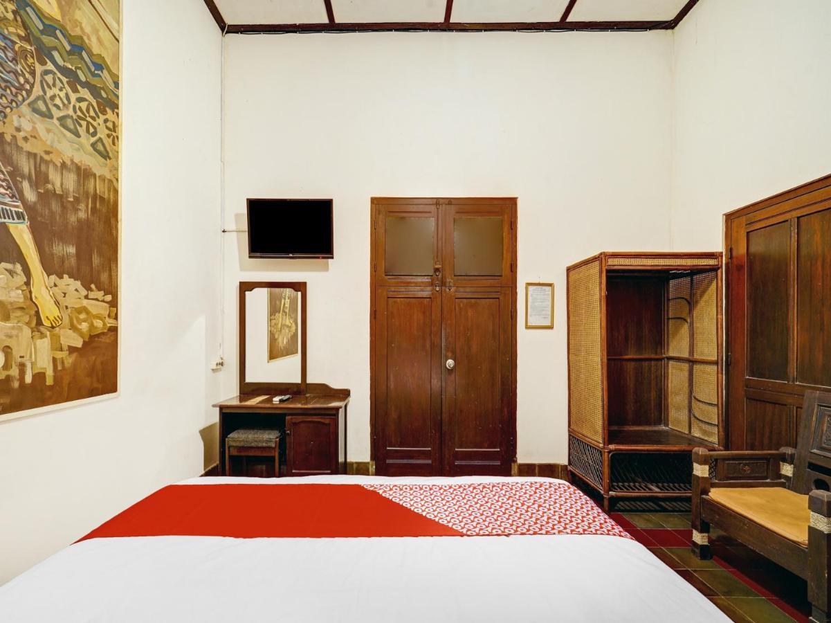 Oyo 90676 Oryza Hotel Yogyakarta Exterior foto