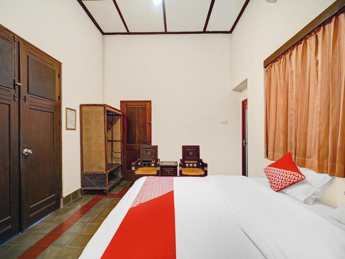 Oyo 90676 Oryza Hotel Yogyakarta Exterior foto