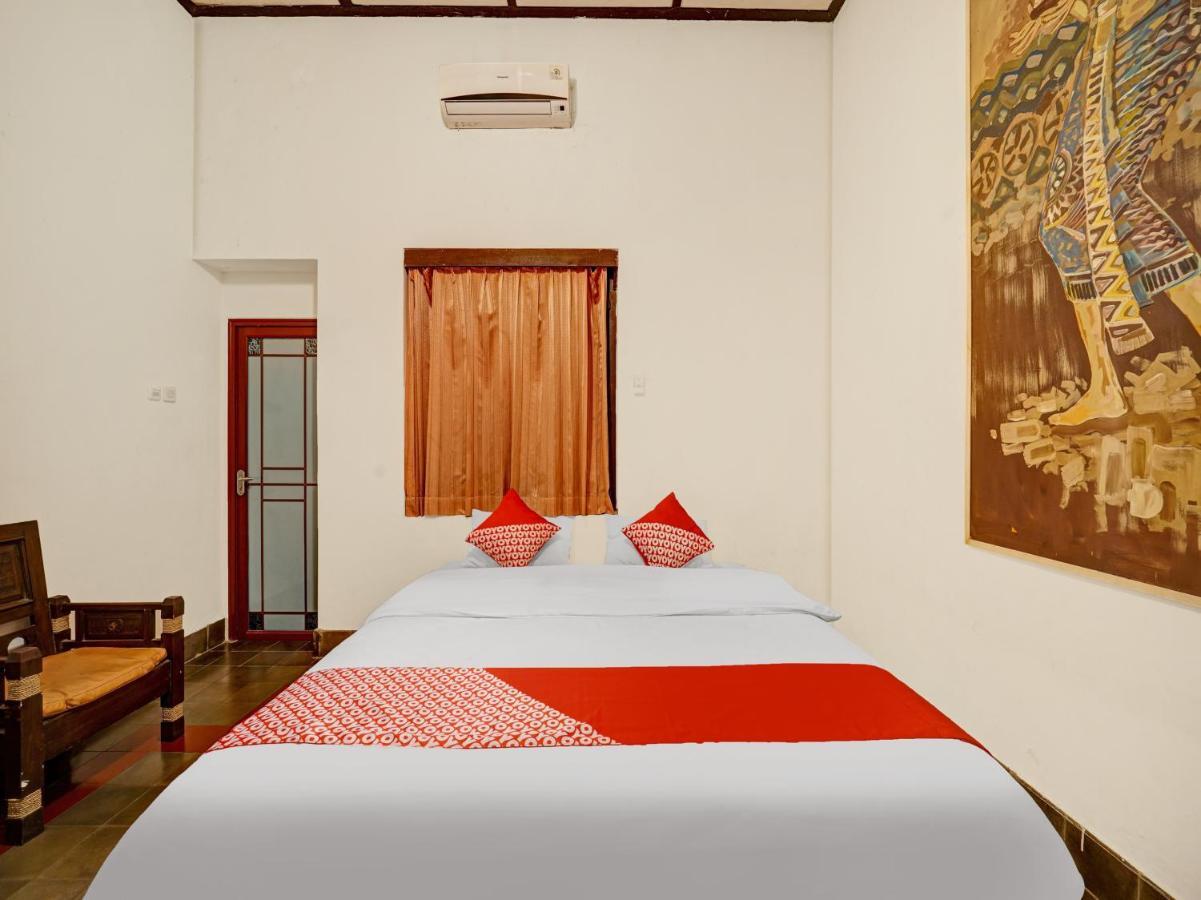 Oyo 90676 Oryza Hotel Yogyakarta Exterior foto