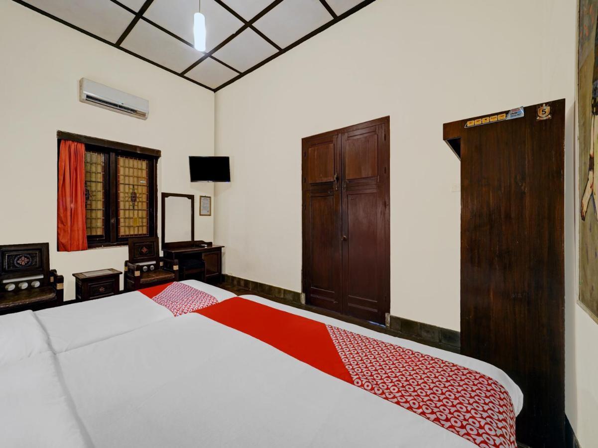 Oyo 90676 Oryza Hotel Yogyakarta Exterior foto