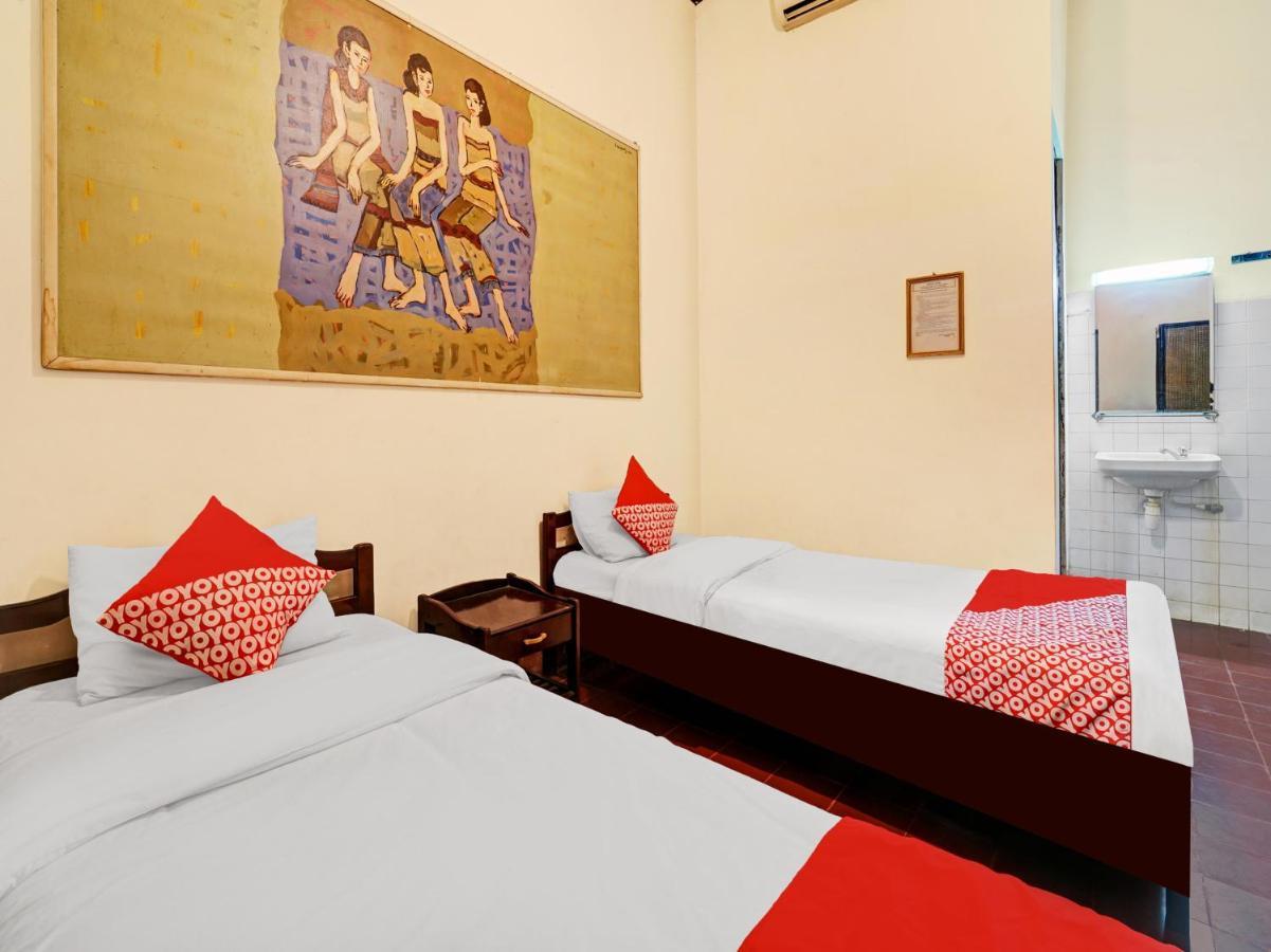 Oyo 90676 Oryza Hotel Yogyakarta Exterior foto